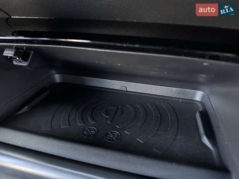 Внедорожник / Кроссовер Peugeot 2008 2023 в Киеве