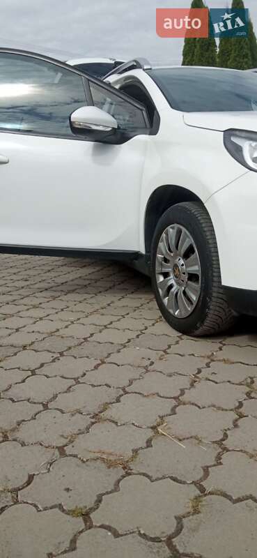 Внедорожник / Кроссовер Peugeot 2008 2017 в Луцке фото 6 Внедорожник / Кроссовер Peugeot 2008 2017 в Луцке