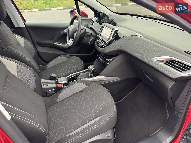 Внедорожник / Кроссовер Peugeot 2008 2018 в Киеве фото 13 Внедорожник / Кроссовер Peugeot 2008 2018 в Киеве