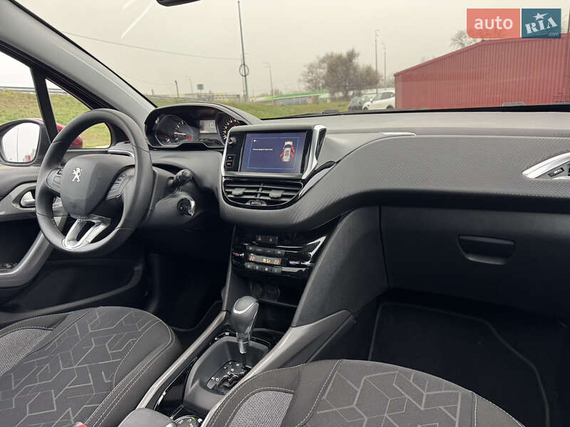 Внедорожник / Кроссовер Peugeot 2008 2018 в Киеве фото 18 Внедорожник / Кроссовер Peugeot 2008 2018 в Киеве