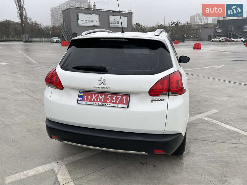 Внедорожник / Кроссовер Peugeot 2008 2015 в Киеве фото 10 Внедорожник / Кроссовер Peugeot 2008 2015 в Киеве