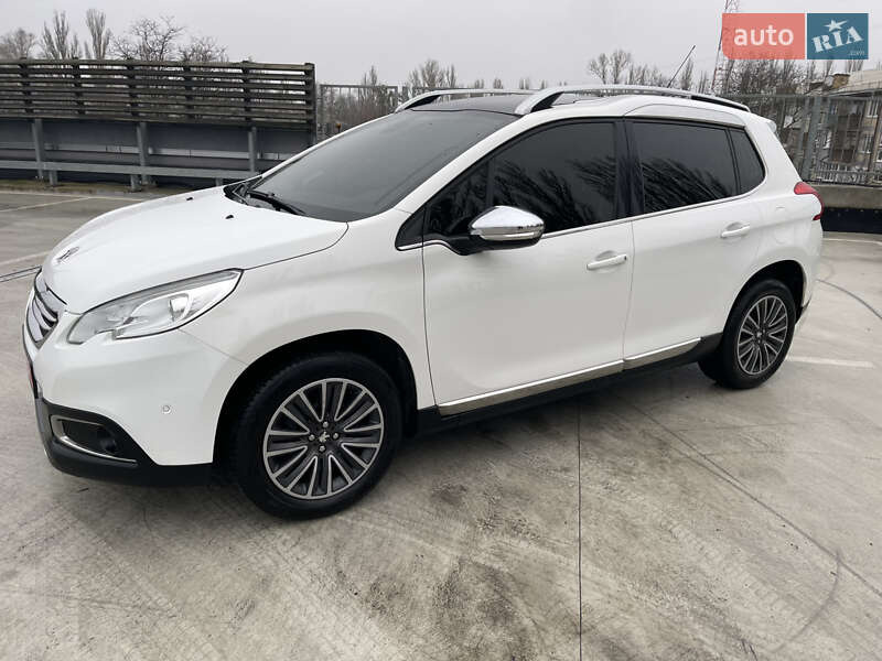 Внедорожник / Кроссовер Peugeot 2008 2015 в Киеве фото 15 Внедорожник / Кроссовер Peugeot 2008 2015 в Киеве
