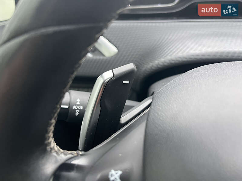 Внедорожник / Кроссовер Peugeot 2008 2015 в Киеве фото 19 Внедорожник / Кроссовер Peugeot 2008 2015 в Киеве