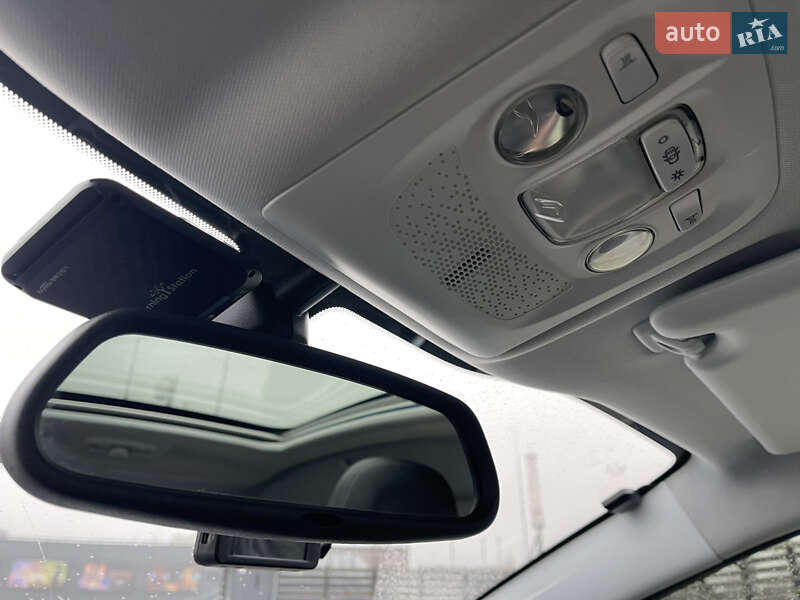 Внедорожник / Кроссовер Peugeot 2008 2015 в Киеве фото 26 Внедорожник / Кроссовер Peugeot 2008 2015 в Киеве