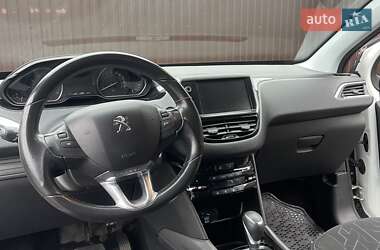 Внедорожник / Кроссовер Peugeot 2008 2017 в Лохвице