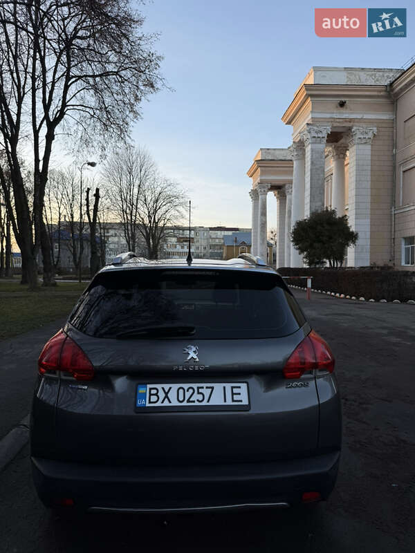 Внедорожник / Кроссовер Peugeot 2008 2015 в Староконстантинове