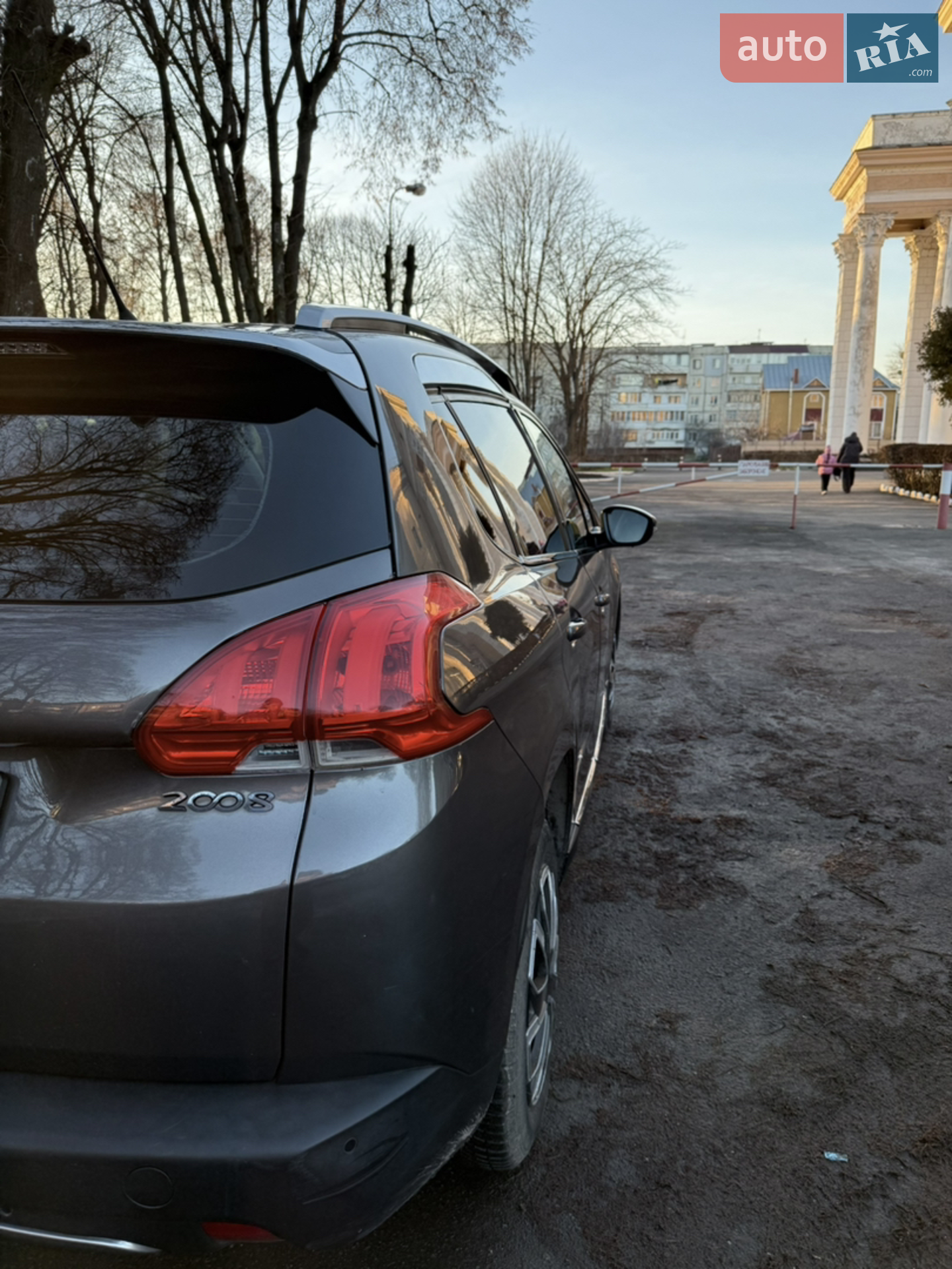 2015 Peugeot 2008 - мініатюра 10