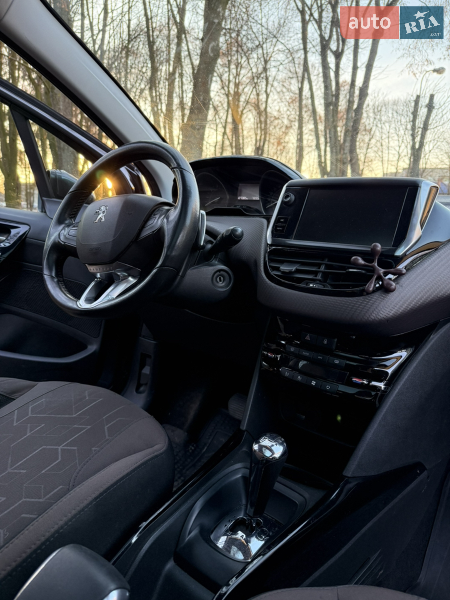 2015 Peugeot 2008 - мініатюра 17