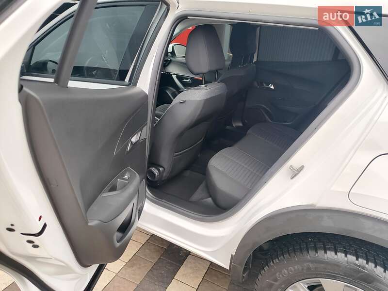 Позашляховик / Кросовер Peugeot 2008 2020 в Львові