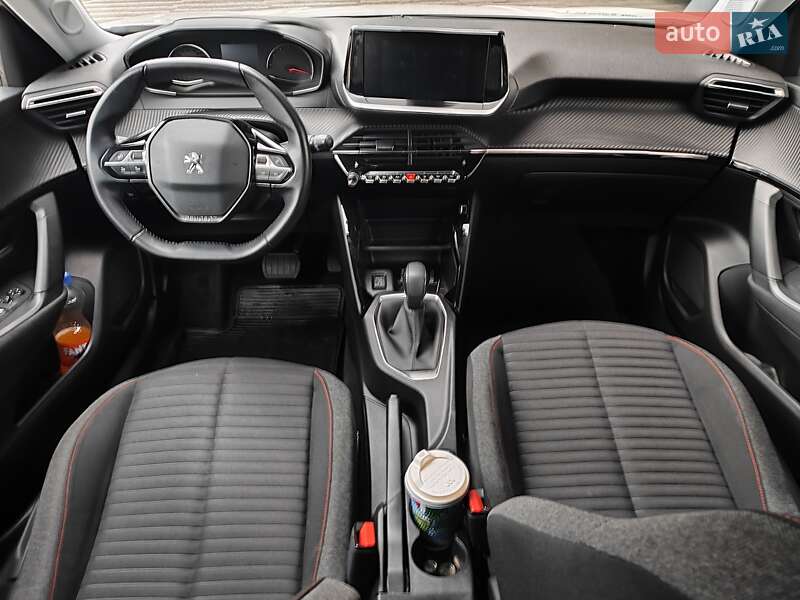 Позашляховик / Кросовер Peugeot 2008 2020 в Львові