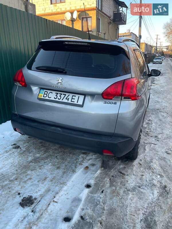 Позашляховик / Кросовер Peugeot 2008 2014 в Львові