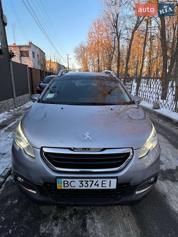 Позашляховик / Кросовер Peugeot 2008 2014 в Львові
