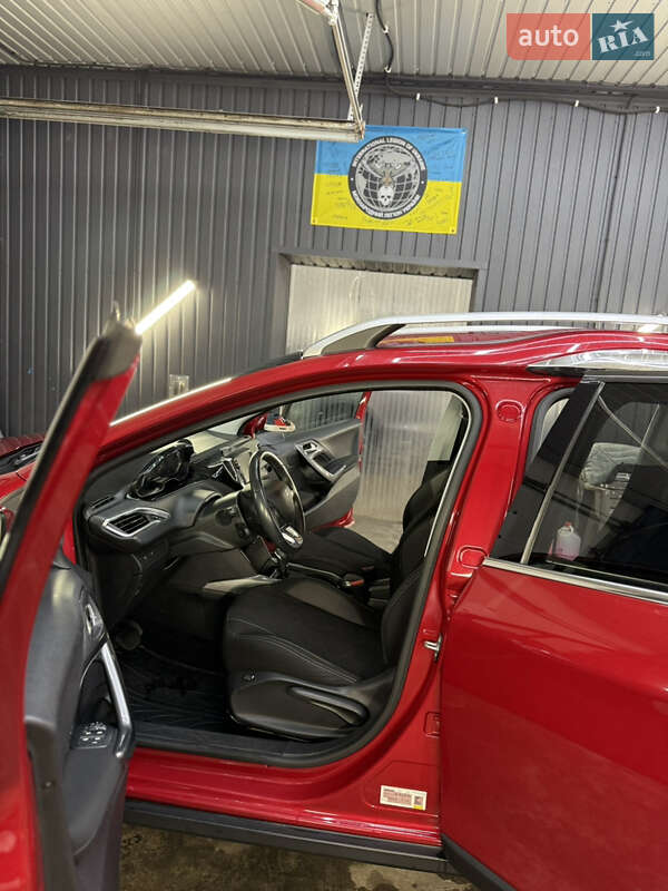 Позашляховик / Кросовер Peugeot 2008 2018 в Києві