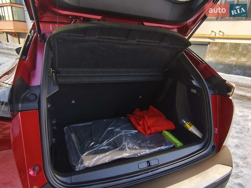 Внедорожник / Кроссовер Peugeot 2008 2020 в Луцке