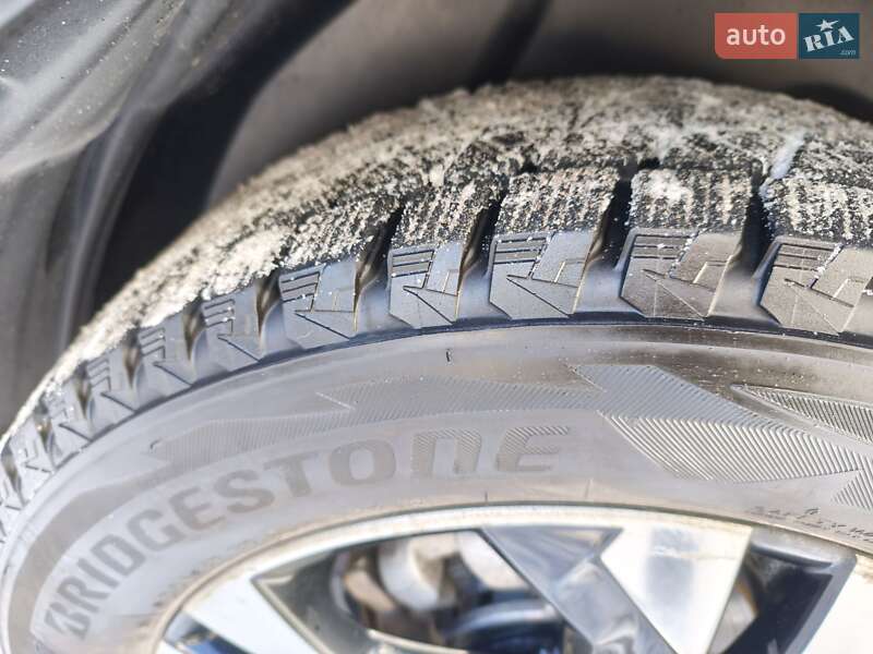 Внедорожник / Кроссовер Peugeot 2008 2020 в Луцке