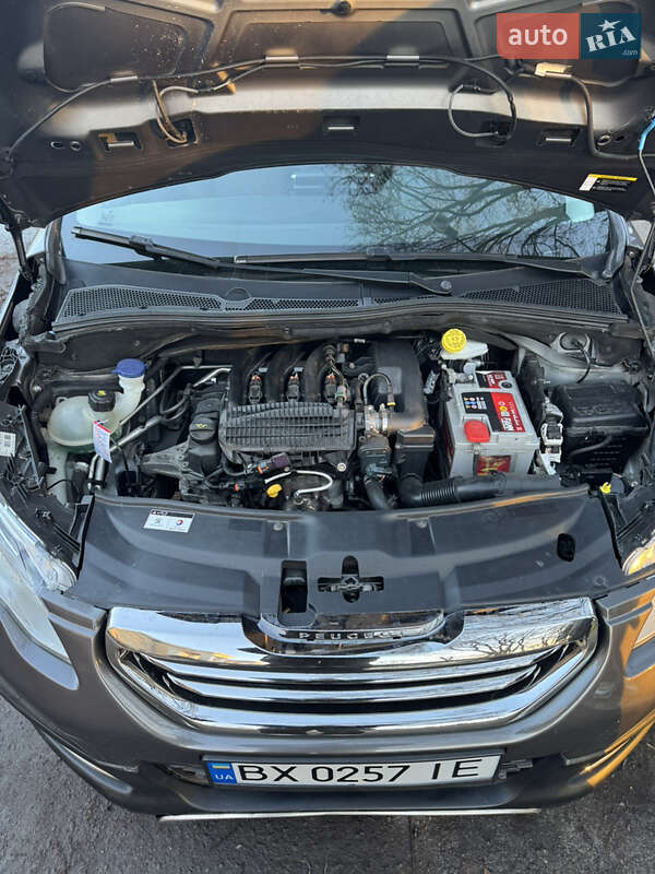 Внедорожник / Кроссовер Peugeot 2008 2015 в Староконстантинове