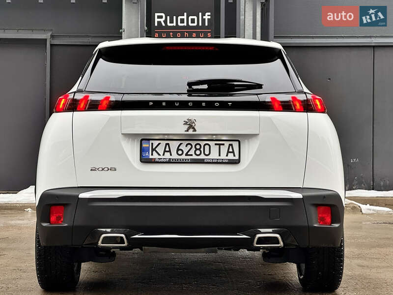 Внедорожник / Кроссовер Peugeot 2008 2021 в Киеве