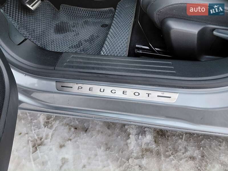 Внедорожник / Кроссовер Peugeot 2008 2021 в Шостке