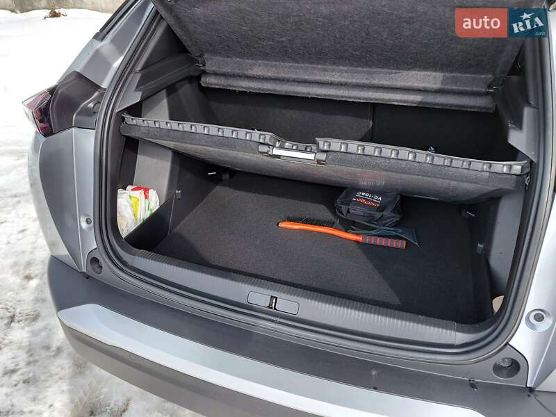 Внедорожник / Кроссовер Peugeot 2008 2021 в Шостке