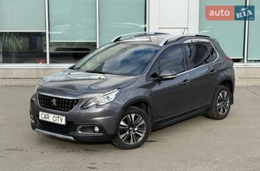 Внедорожник / Кроссовер Peugeot 2008 2017 в Киеве