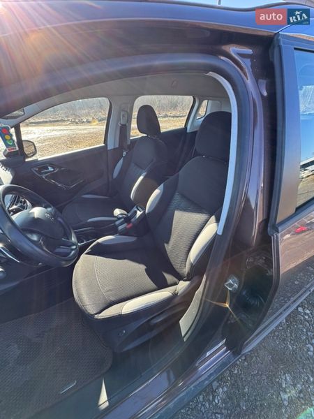 Позашляховик / Кросовер Peugeot 2008 2013 в Львові