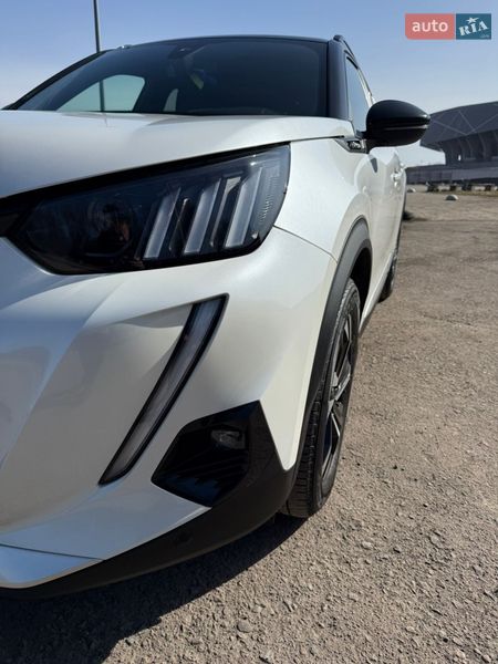 Внедорожник / Кроссовер Peugeot 2008 2020 в Львове