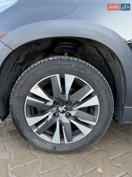 Внедорожник / Кроссовер Peugeot 2008 2017 в Тернополе