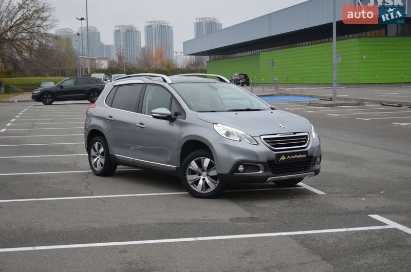 Внедорожник / Кроссовер Peugeot 2008 2016 в Киеве