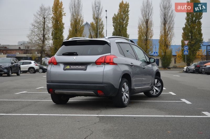 Внедорожник / Кроссовер Peugeot 2008 2016 в Киеве