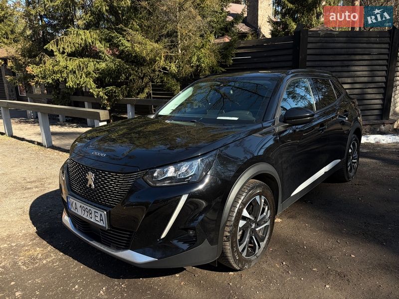 Внедорожник / Кроссовер Peugeot 2008 2021 в Киеве