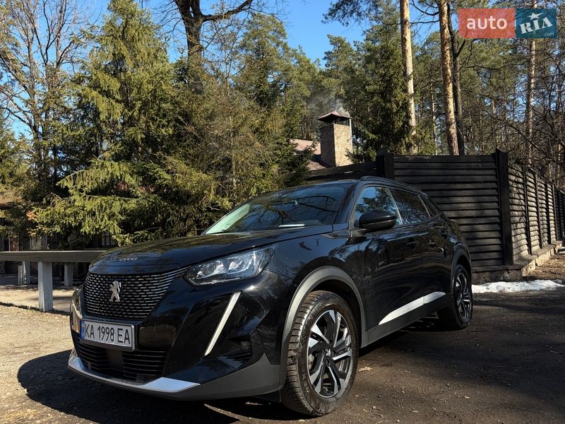 Внедорожник / Кроссовер Peugeot 2008 2021 в Киеве