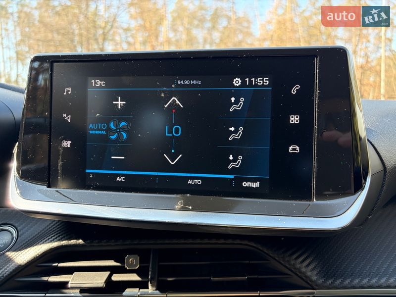 Внедорожник / Кроссовер Peugeot 2008 2021 в Киеве