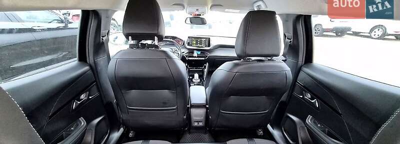 Внедорожник / Кроссовер Peugeot 2008 2021 в Киеве