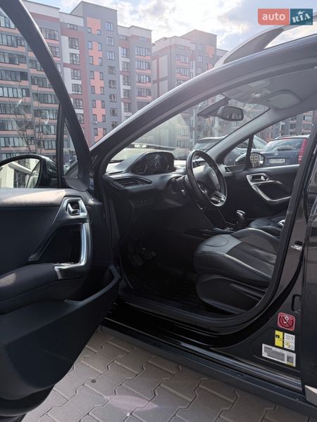 Позашляховик / Кросовер Peugeot 2008 2015 в Тернополі фото 16 Позашляховик / Кросовер Peugeot 2008 2015 в Тернополі