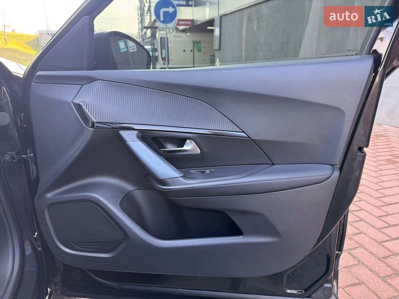 Позашляховик / Кросовер Peugeot 2008 2020 в Києві