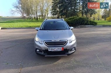 Внедорожник / Кроссовер Peugeot 2008 2017 в Киеве