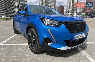 Внедорожник / Кроссовер Peugeot 2008 2021 в Киеве