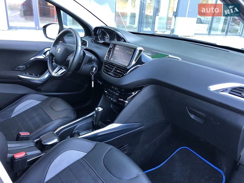 Внедорожник / Кроссовер Peugeot 2008 2014 в Львове