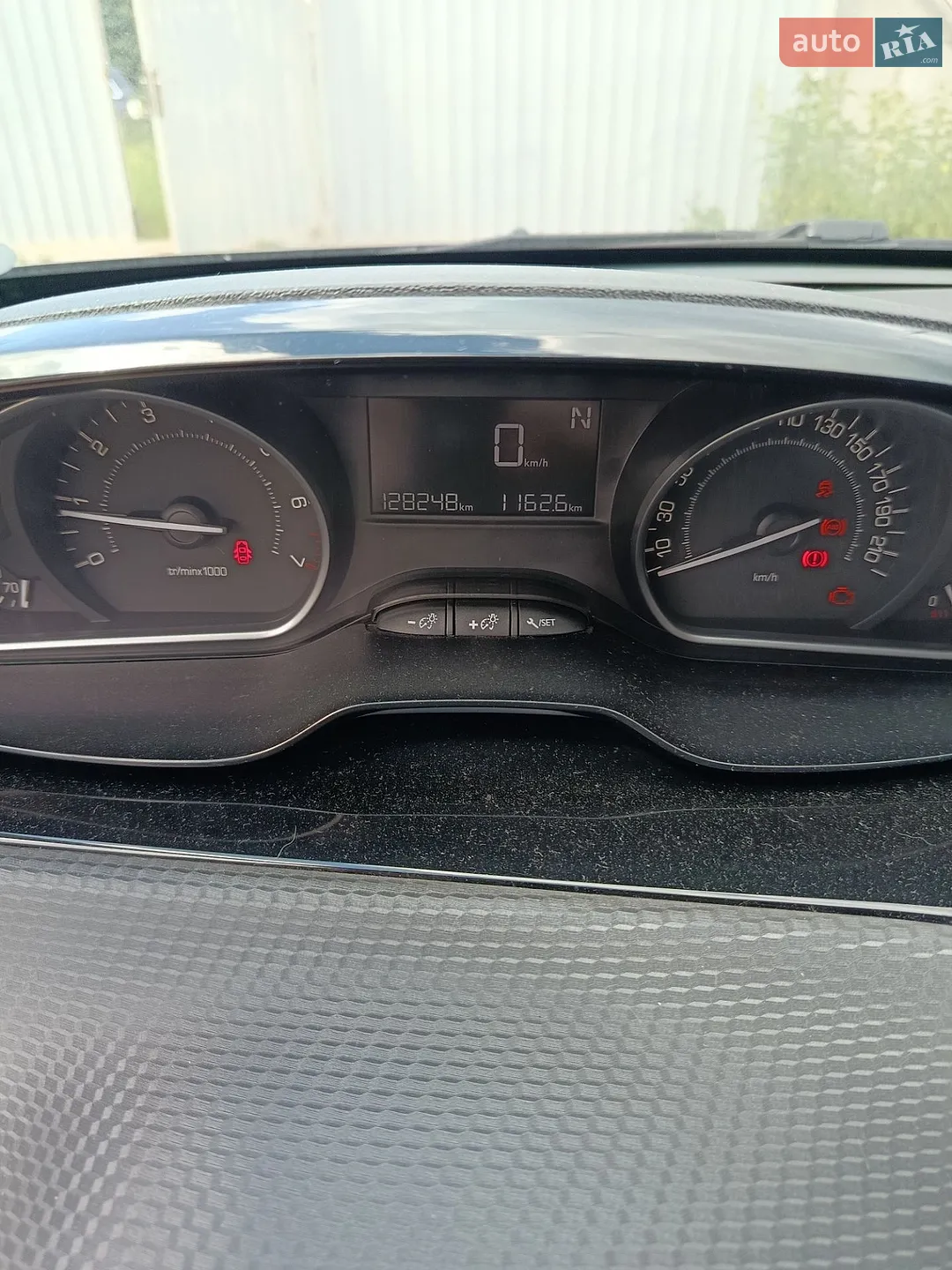 2016 Peugeot 2008 - мініатюра 2