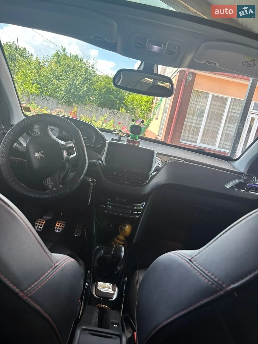 2017 Peugeot 2008 - мініатюра 32
