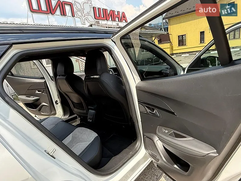 Peugeot 2008 2020 VIN VR3UKZKXZLJ808599 фото оголошення 32 з 65
