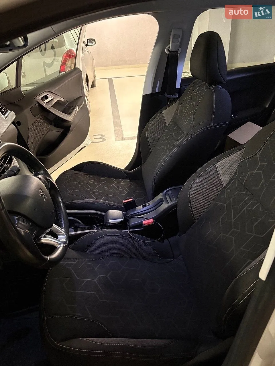 2018 Peugeot 2008 - мініатюра 16