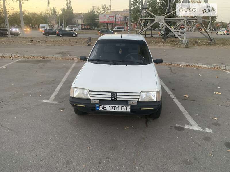 Хэтчбек Peugeot 205 1998 в Николаеве