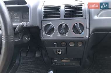 Хетчбек Peugeot 205 1988 в Яворові