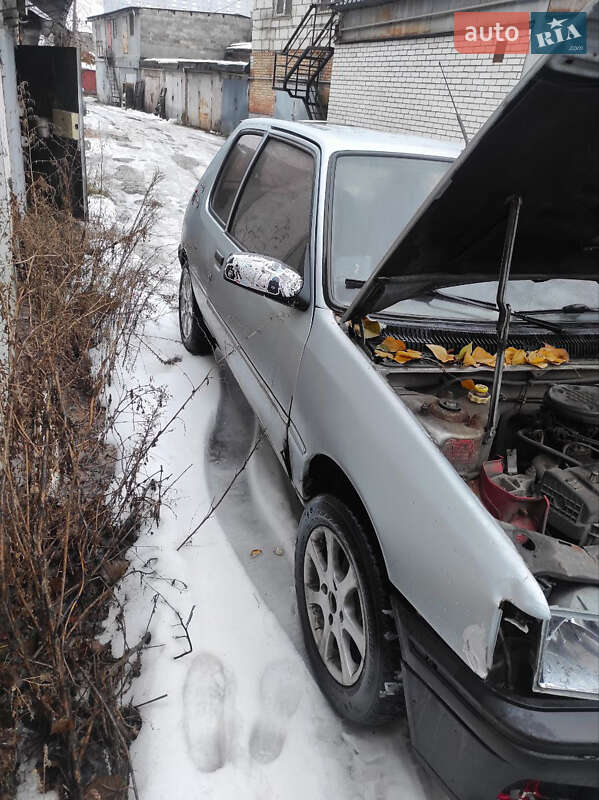Хетчбек Peugeot 205 1986 в Києві