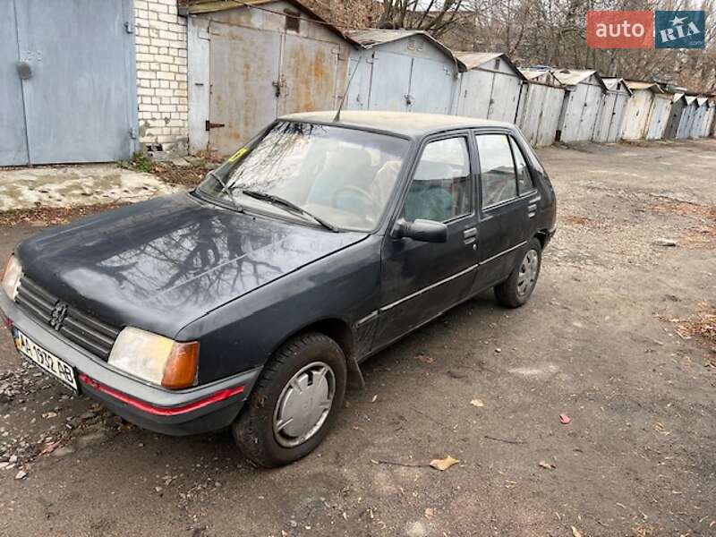 Хэтчбек Peugeot 205 1987 в Киеве