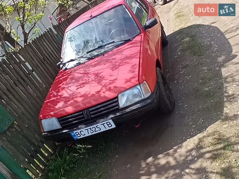 Peugeot 205