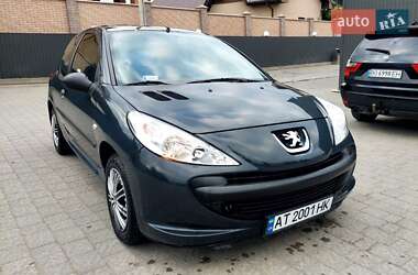 Хэтчбек Peugeot 206 plus 2011 в Ивано-Франковске