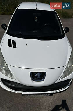 Хетчбек Peugeot 206+ 2010 в 