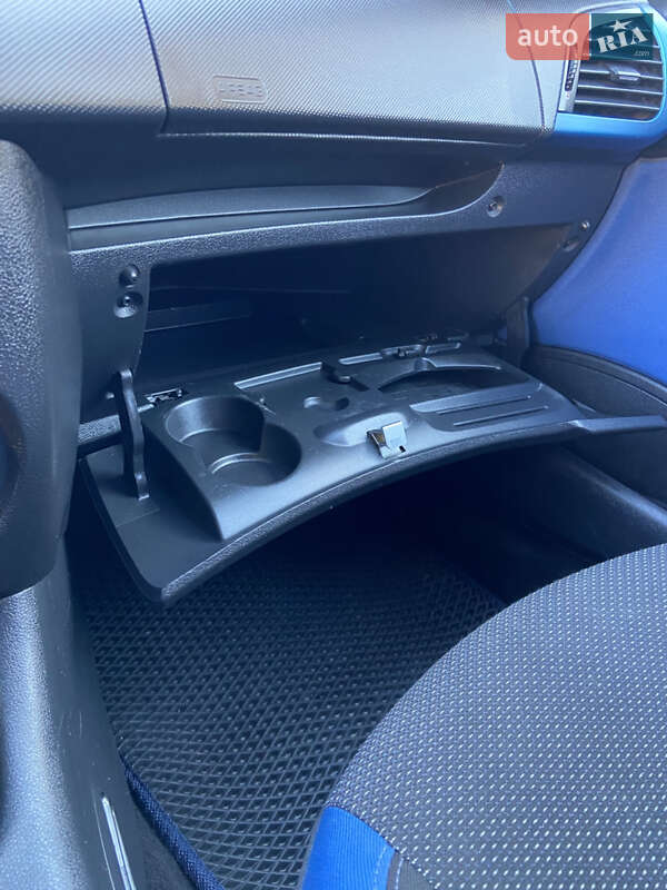 Хетчбек Peugeot 206+ 2010 в Львові